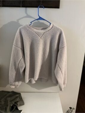 American Eagle Outfitters Plush Crewneck Sweater - Light Gray